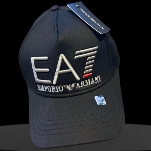 GORRA EA7