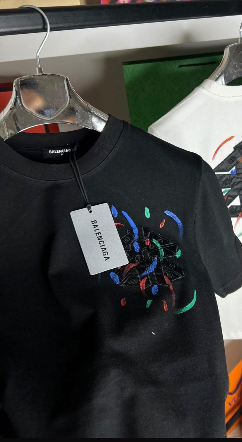 CAMISETA BALENCIAG@