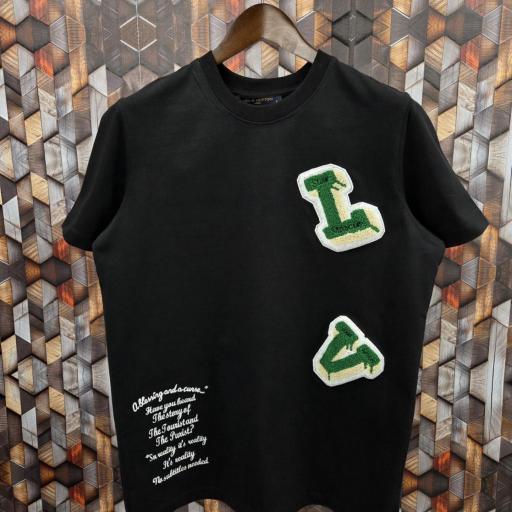 CAMISETA LV (BORDADA)