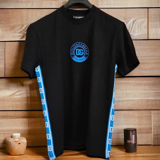 Camiseta DG ( color negro)