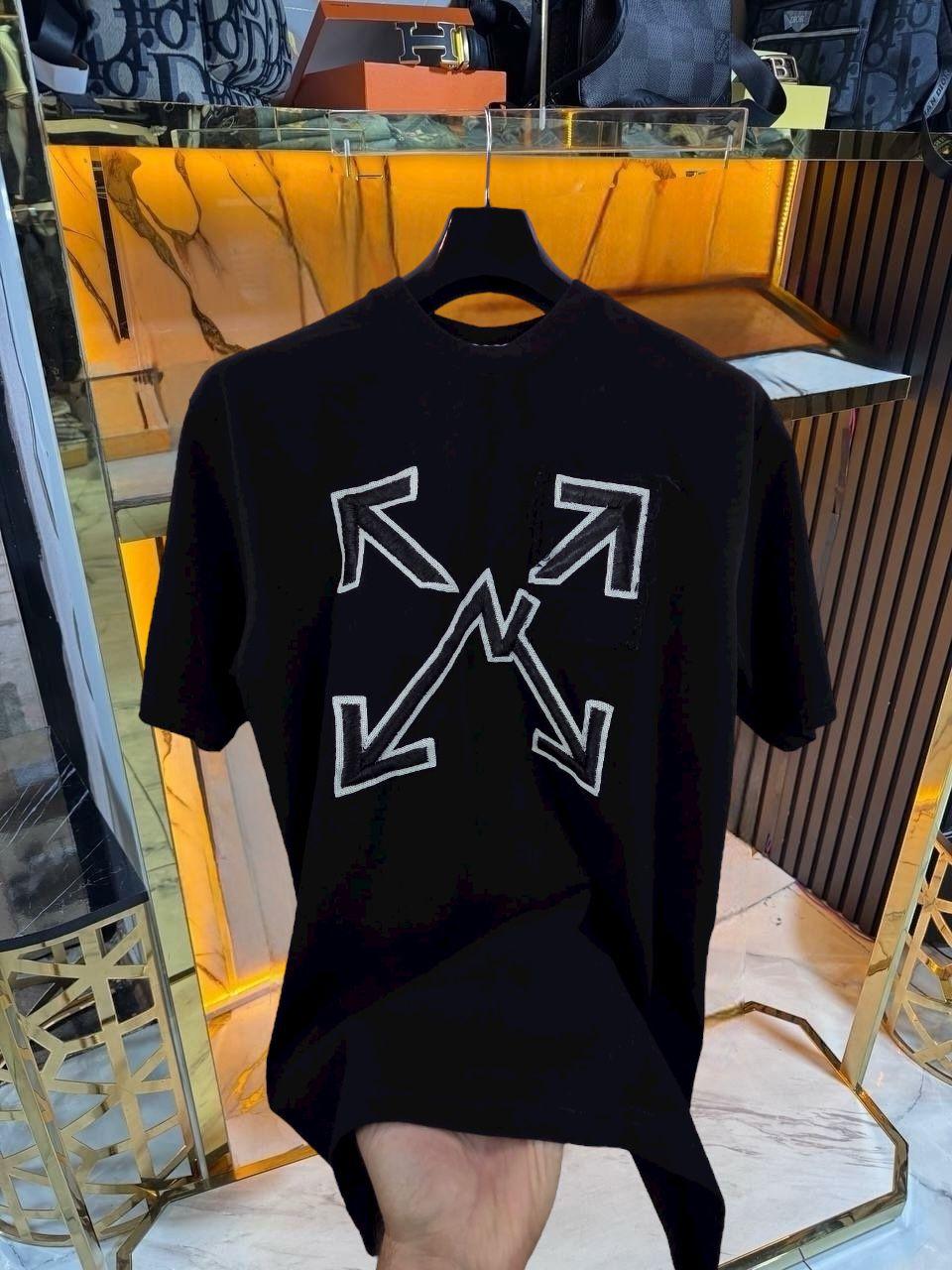 CAMISETA OFF WHITE (OVERSIZE)