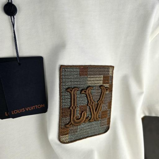 CAMISETA LV (BORDADA) [2]