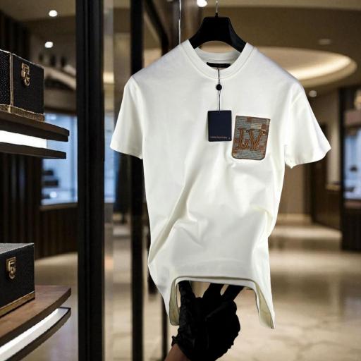 CAMISETA LV (BORDADA)