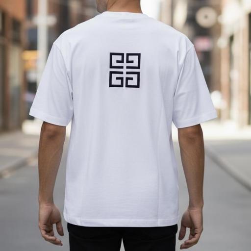 CAMISETA GIvENCHY (Bordada) [1]