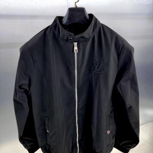 CHAQUETA LV