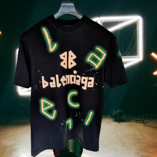 CAMISETA BALENCIAGA (NEGRA)