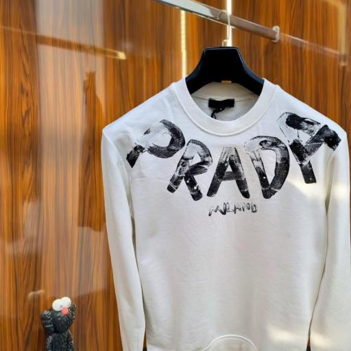 SUDADERA PRADA (CALIDAD TOP)