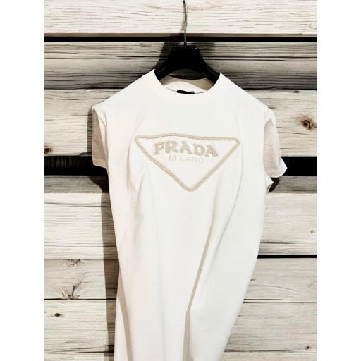 CAMISETA PRAD@ (BORDADA)