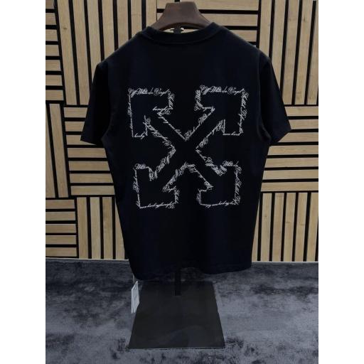 CAMISETA OFF WHIT€