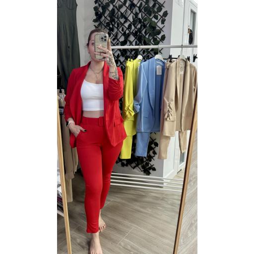 Traje 
