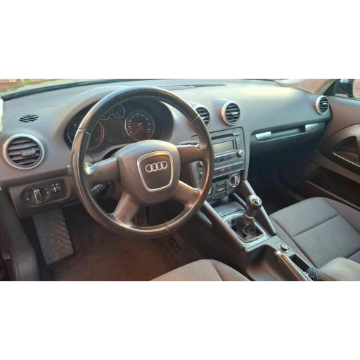 AUDI A3 1.6 TDI 90 CV [2]