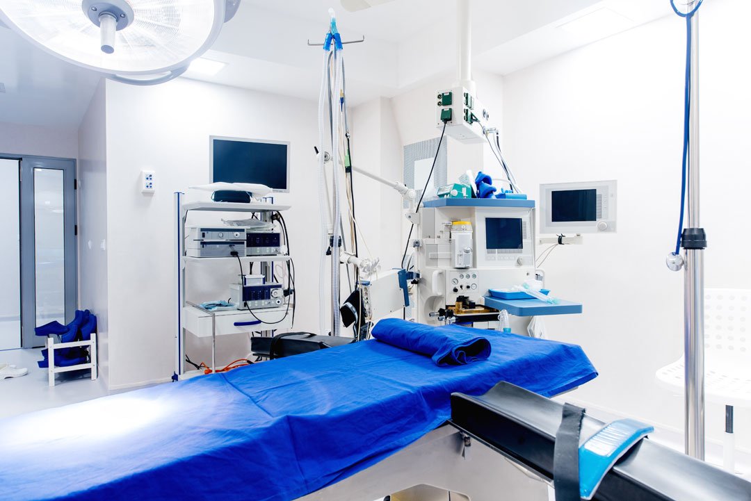 technological-medical-equipment-in-surgery-room-l-2024-09-17-02-04-53-utc.jpg