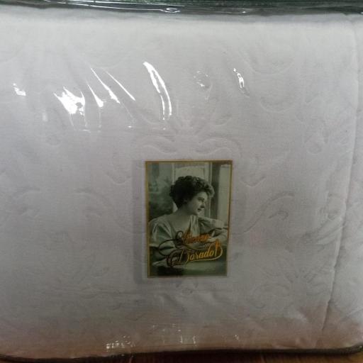 Sherpa LIENZO DORADO