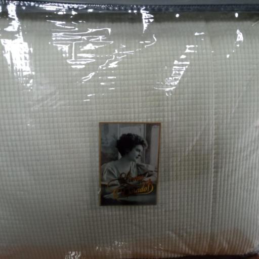 Sherpa LIENZO DORADO