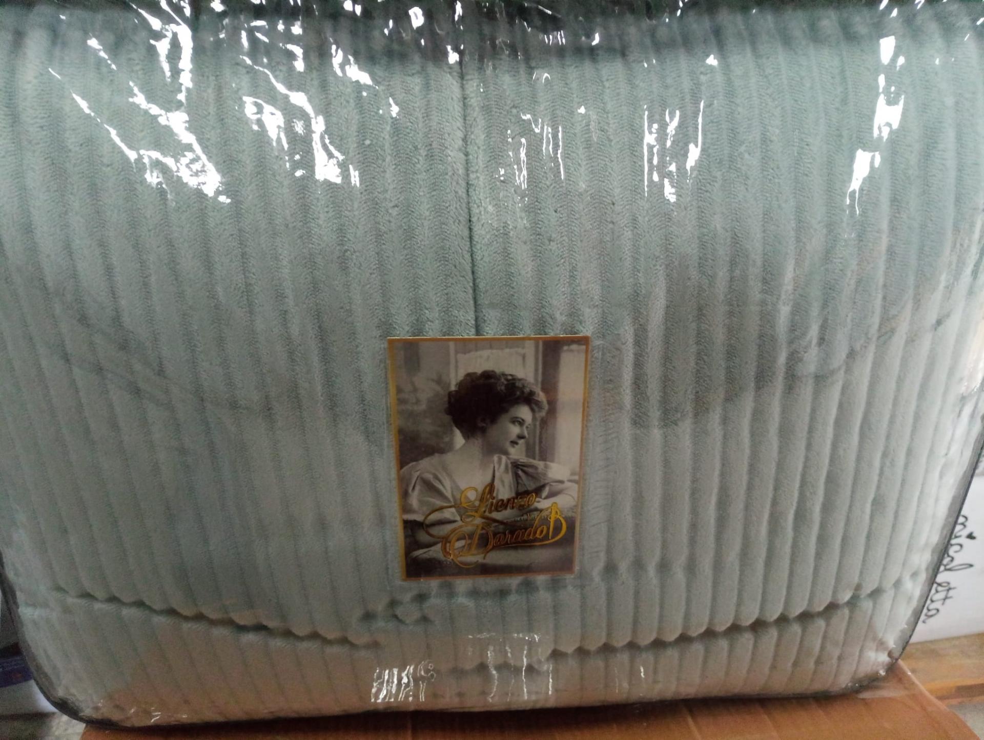 Sherpa LIENZO DORADO