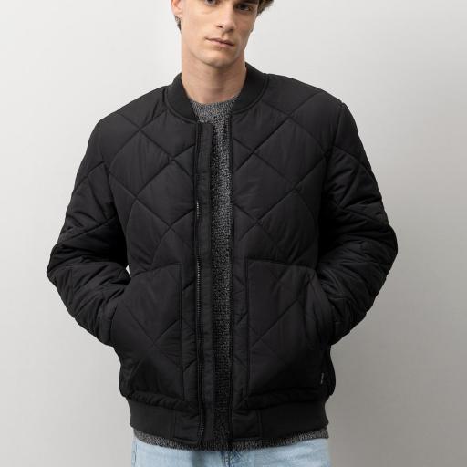 Blusón acolchado negro