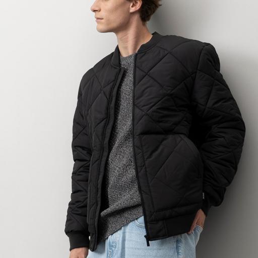 Blusón acolchado negro [1]