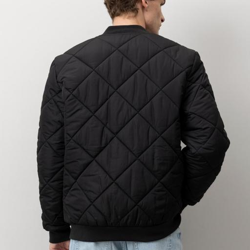 Blusón acolchado negro [2]