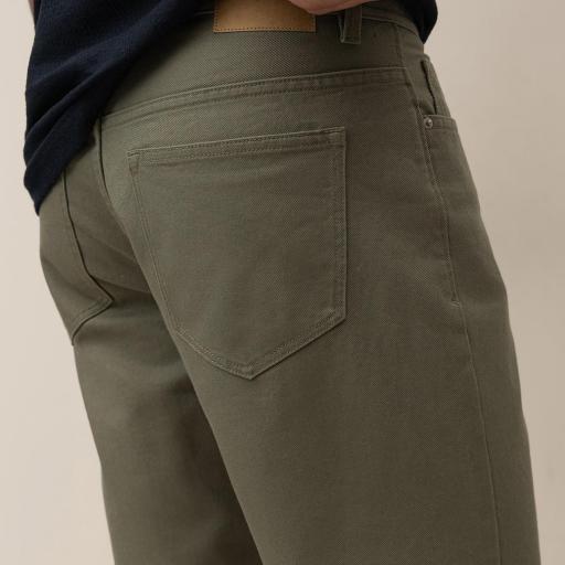 Shorts Regular Fit de Sarga [3]