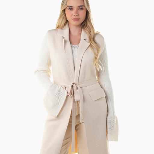 Chaleco largo con cinturón [1]