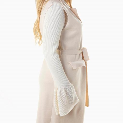 Chaleco largo con cinturón [3]