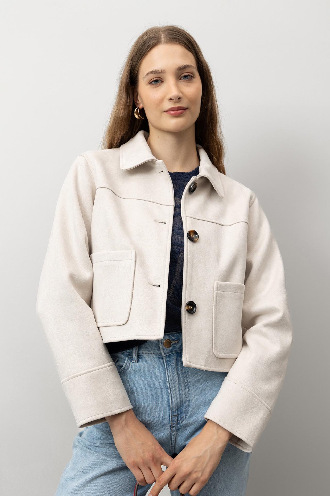 Chaqueta Corta con Efecto Ante