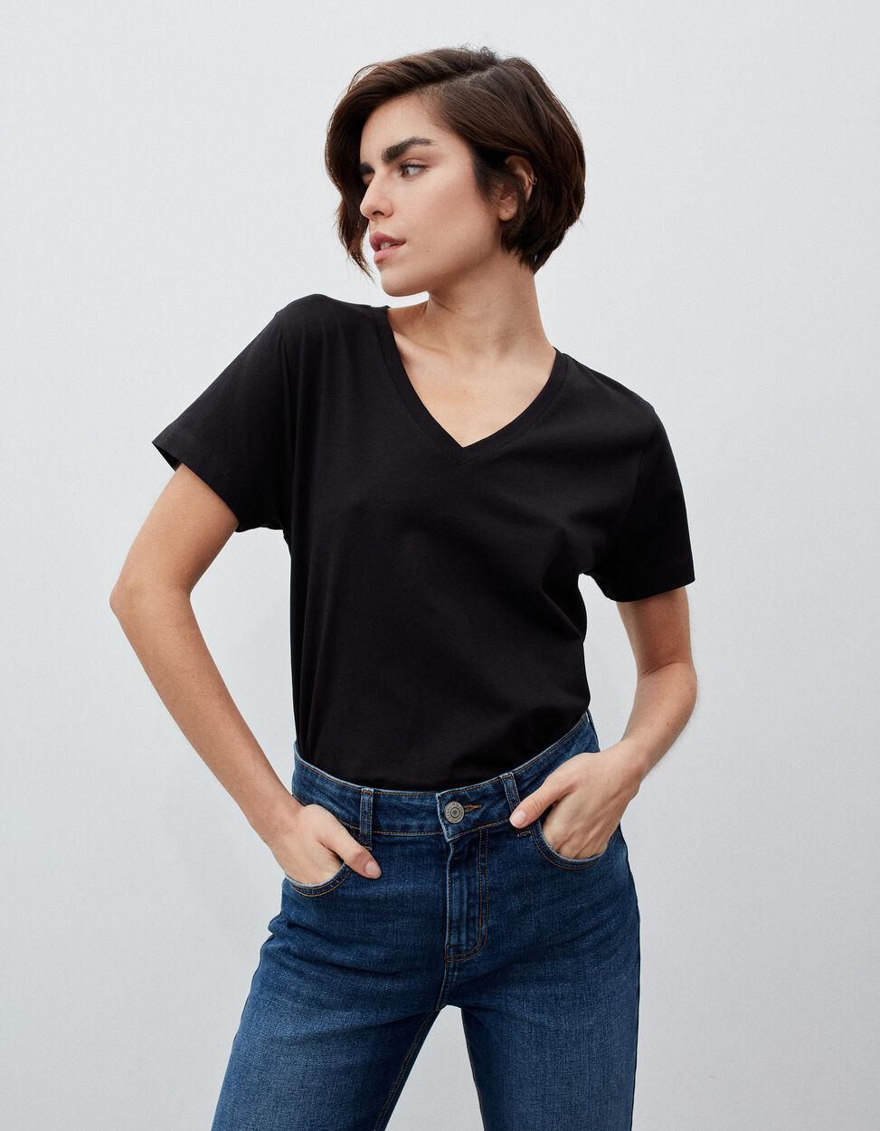 Camiseta Escote V Negra