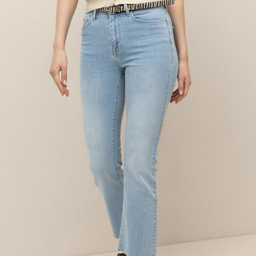 Jeans Croped Flare Azul