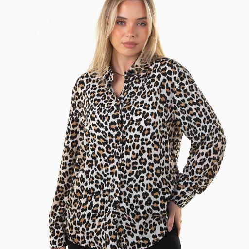 Camisa beige clara estampado leopardo