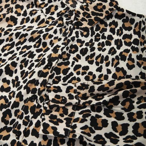 Camisa beige clara estampado leopardo [3]