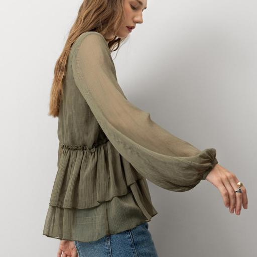 Blusa Fluida con Volantes [1]