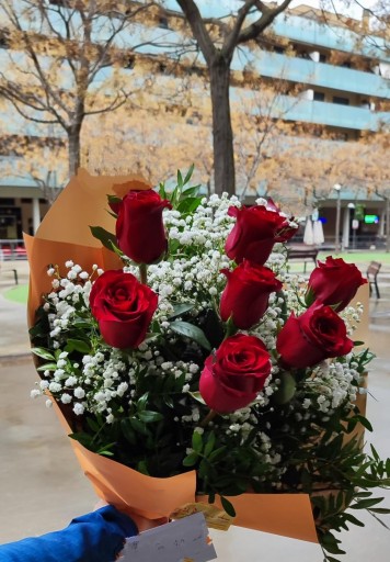 ​Ramo de 7 Rosas desde