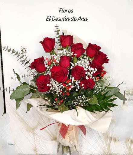  Ramo 12 Rosas  desde