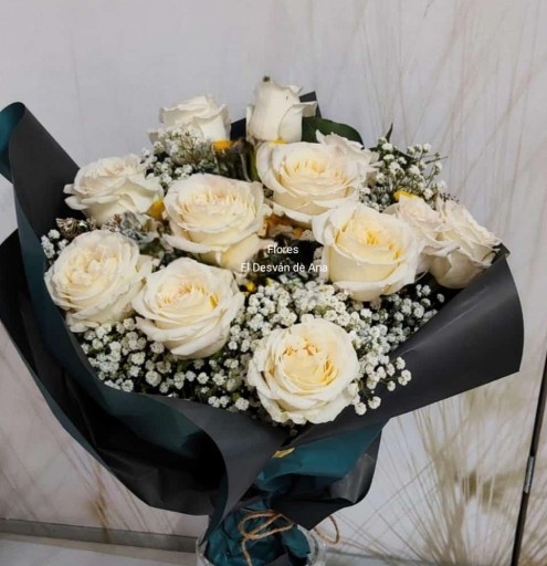  Ramo de rosas blancas  desde