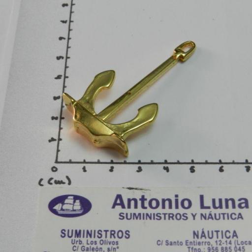 Ancla patente metal dorado. [1]