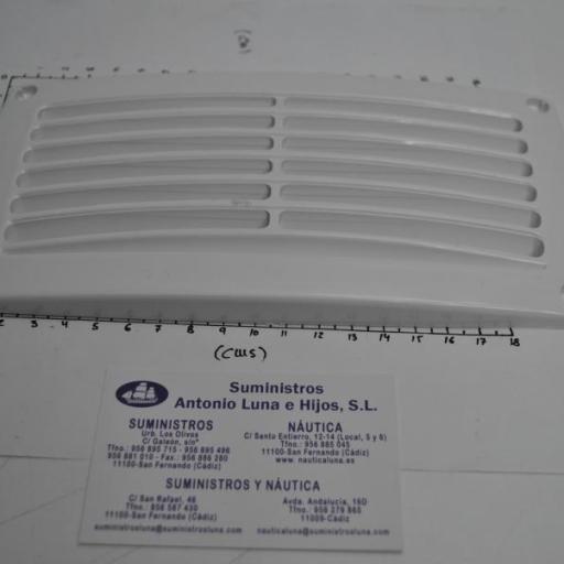 Rejilla de ventilación rectangular Top Line de plástico blanca de 206 x 106 mm Nuova Rade [1]