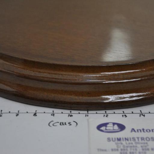 Peana redonda de madera barnizada de 22 cm de diámetro [4]