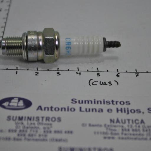 Bujía NGK CR6HSA [4]