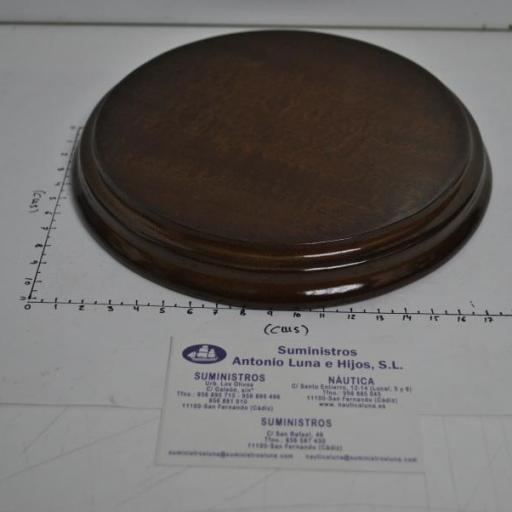 Peana redonda de madera barnizada de 18 cm [2]