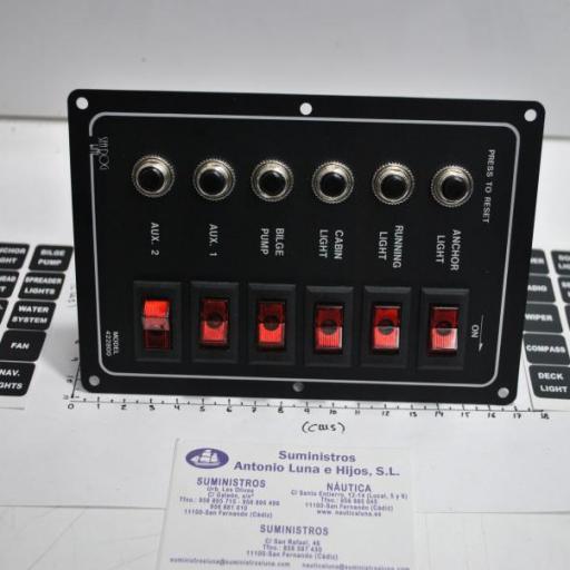 Panel eléctrico de 12V de 6 interruptores con luz y magnetotérmicos AAA [0]