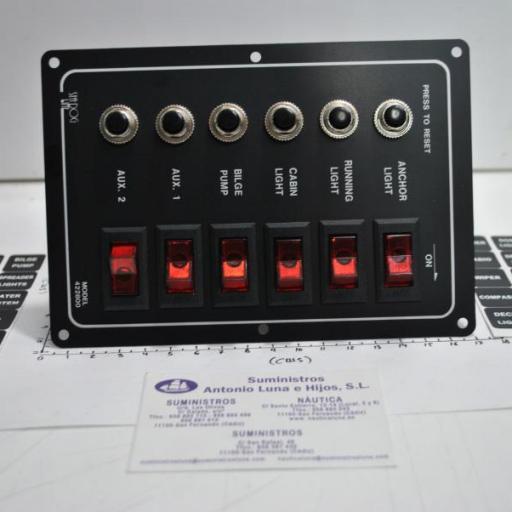 Panel eléctrico de 12V de 6 interruptores con luz y magnetotérmicos AAA [1]