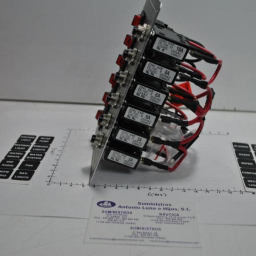 Panel eléctrico de 12V de 6 interruptores con luz y magnetotérmicos AAA [3]