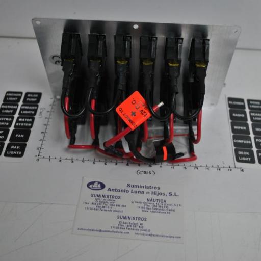 Panel eléctrico de 12V de 6 interruptores con luz y magnetotérmicos AAA [4]