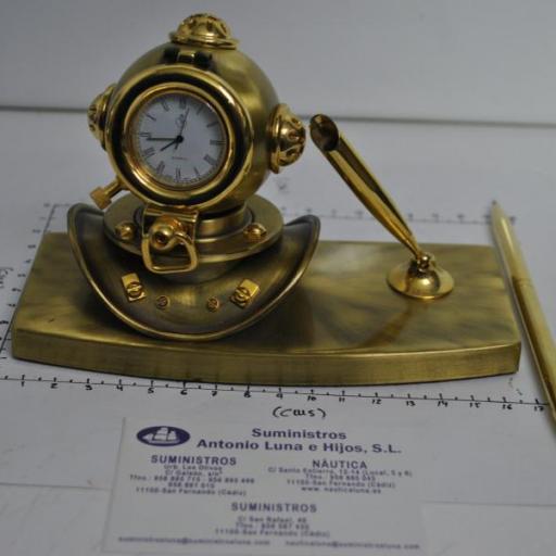 Escribanía cabeza buzo latón envejecido con reloj. [1]