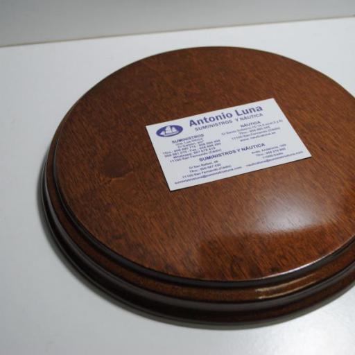 Peana redonda de madera barnizada de 22 cm de diámetro [1]