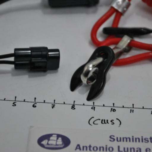Desconectador de seguridad 37820-93J05 original Suzuki [2]
