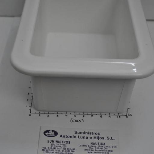 Caja empotrable blanca para ducha Nuova Rade [1]