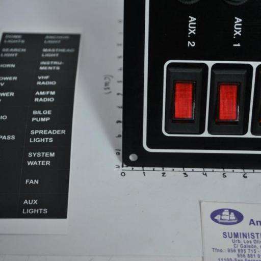 Panel eléctrico de 12V de 6 interruptores con luz y magnetotérmicos AAA [3]