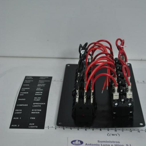 Panel eléctrico de 12V de 6 interruptores con luz y magnetotérmicos AAA [5]