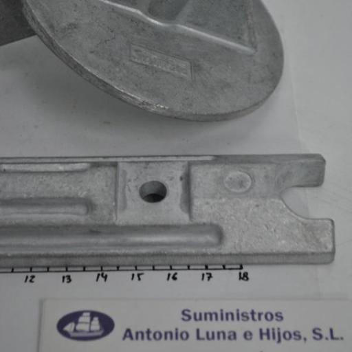 Kit de ánodos de aluminio (equivalente para motores Yamaha 60-90hp 2T) RecMar [4]